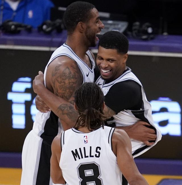 这一成就不 这一成就不